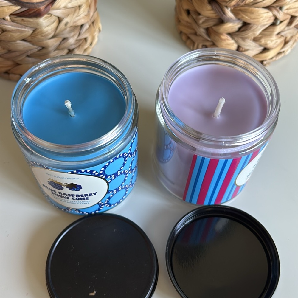Blue Raspberry Snow Cone & Berry Waffle Cone Single Wick Bath & Body Works Set - Picture 2 of 4